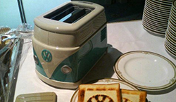 Toaster (Small is good)